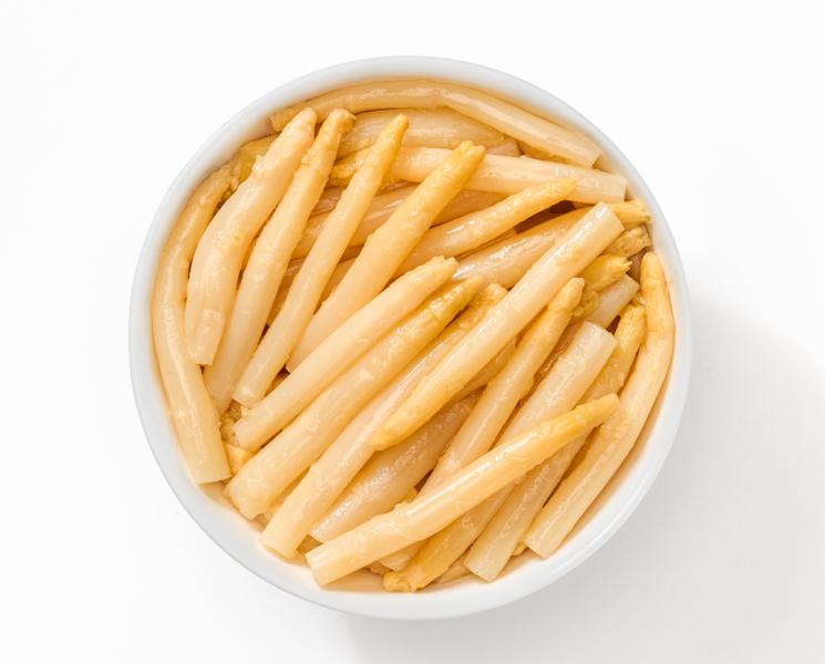 Asparagi bianchi lessati (Weißer Spargel im Ganzen, gegart)