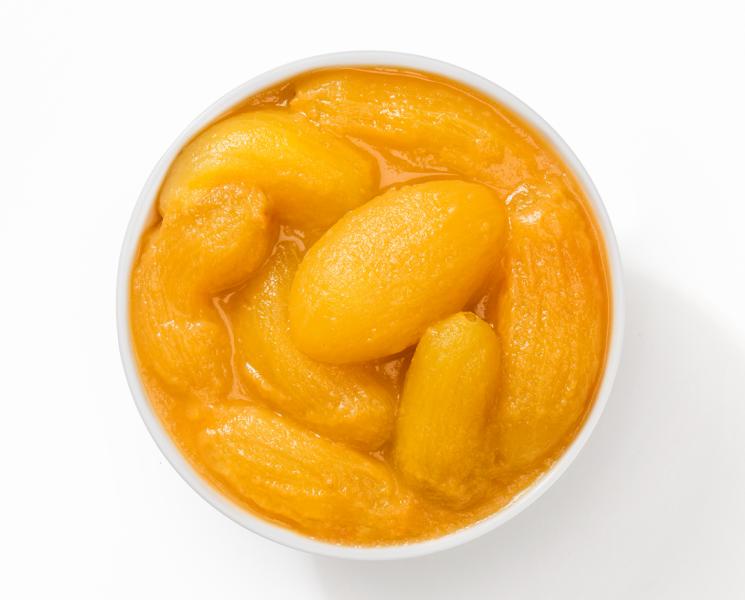 Pomodori pelati gialli interi nel loro succo - Whole yellow peeled tomatoes in their own juice