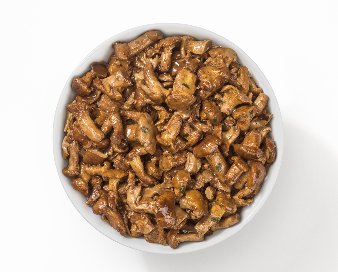 Solofungo Finferli Trifolati - Solofungo Chanterelle mushrooms sauteed with oil, garlic and parsley