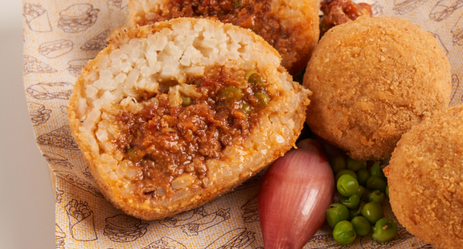 Arancino al ragù della casa