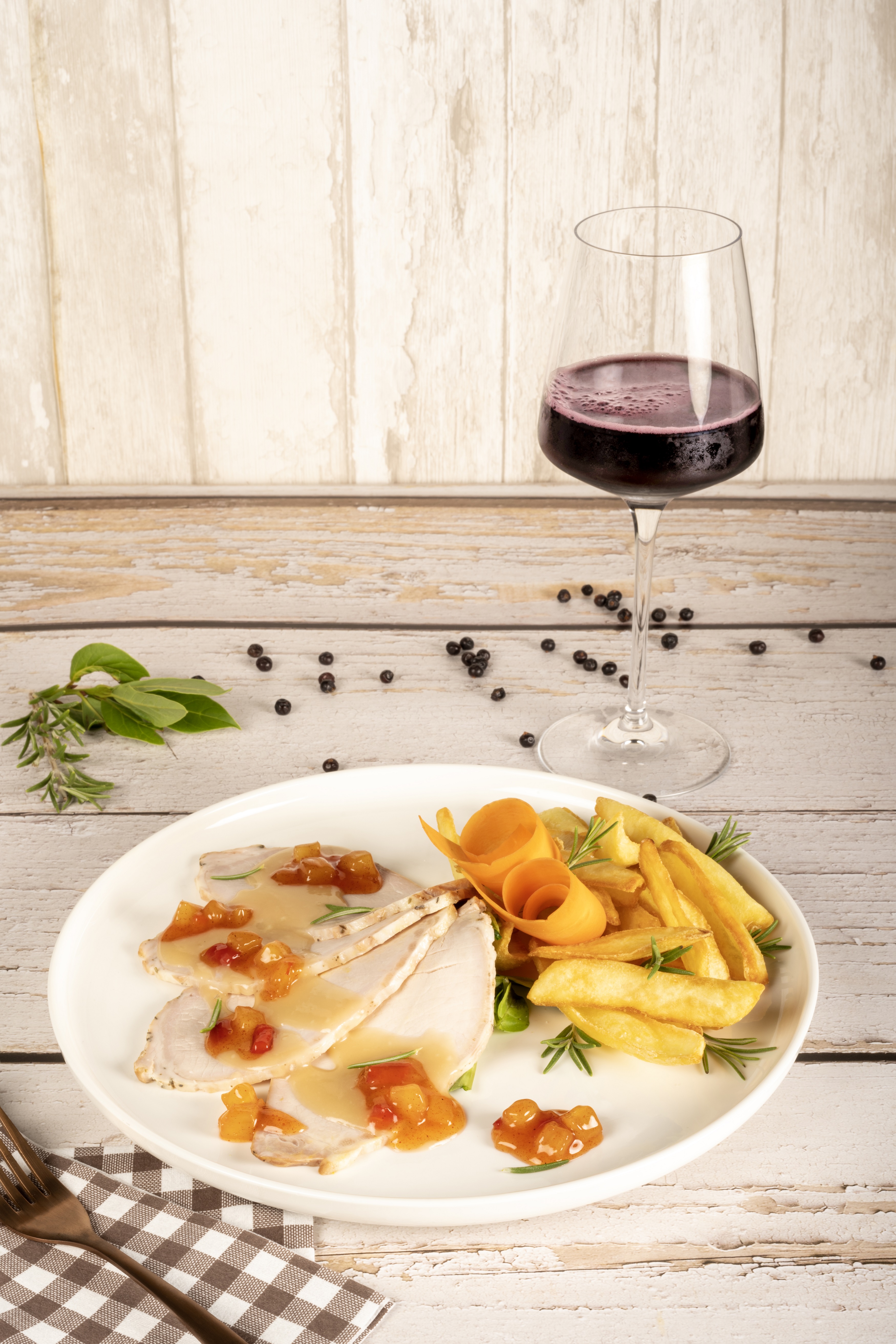 Arista di maiale con Chutney Ananas e Peperoni, rosmarino fresco e patate al rosmarino