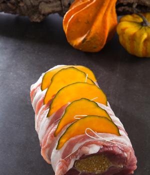 ARROTOLATO DI VITELLO CON PORCINI E CREMA DI ZUCCA