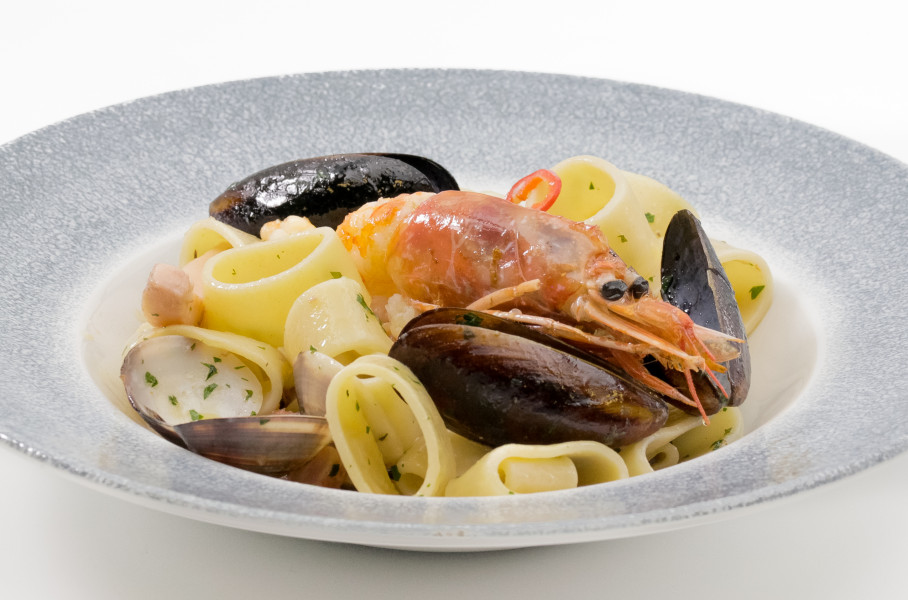 CALAMARATA DI PESCE IN BIANCO