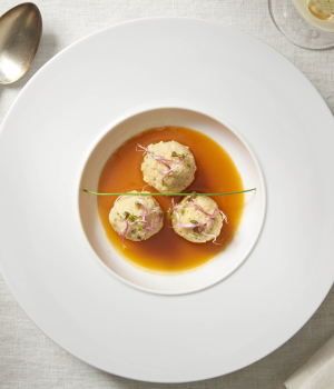 CANEDERLI DE MER AVEC BOUILLON AUX CRUSTACÉS