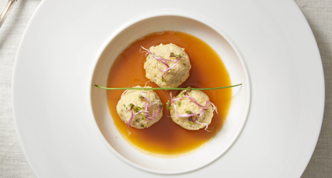 CANEDERLI DE MER AVEC BOUILLON AUX CRUSTACÉS