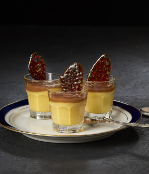 CHUPITO CON CREMA CATALANA