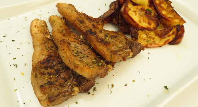 COSTOLETTE DI AGNELLO SPEZIATE