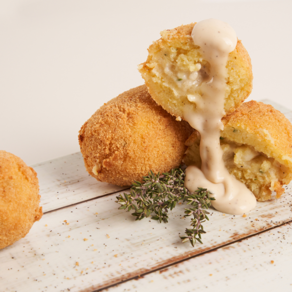 Crocchette di patate cacio e pepe al rosmarino