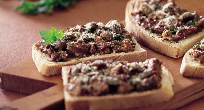 CROSTONI AL RAGÙ DI LEPRE