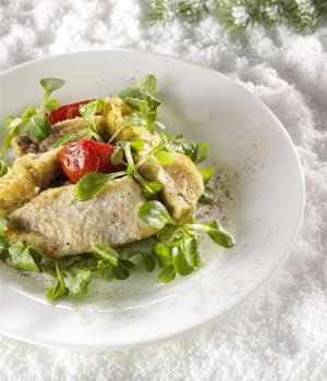 DUO DI PESCE CON CARCIOFI CROCCANTI E POMODORI CANDITI AL BASILICO