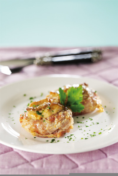 FILETTO DI MAIALINO IN CROSTA DI SESAMO AI PORCINI