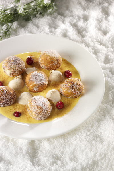 FRAPPOLE CON SALSA INGLESE E GELATO ALLA CANNELLA