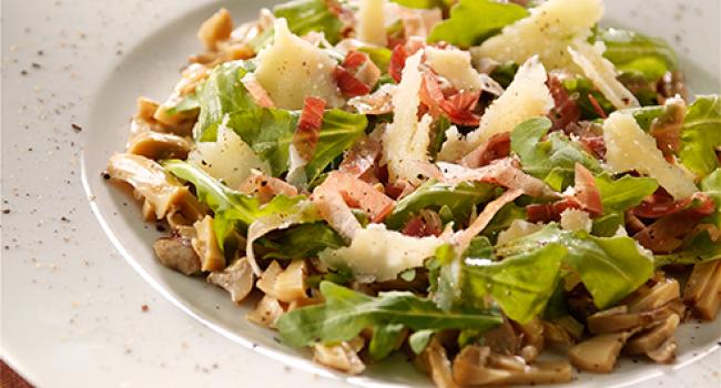 Insalata di prataioli grigliati, rucola e parmigiano