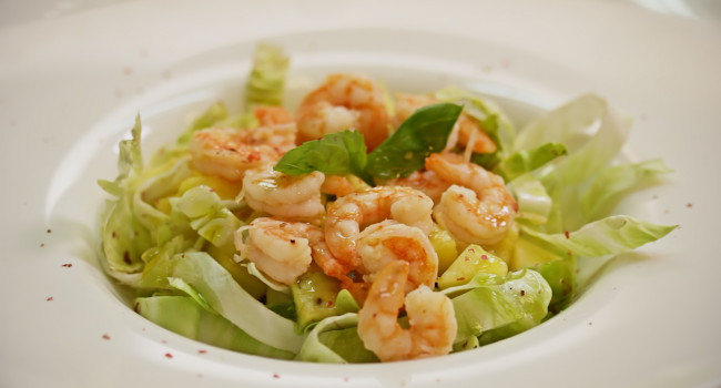 Exotic giant shrimp salad