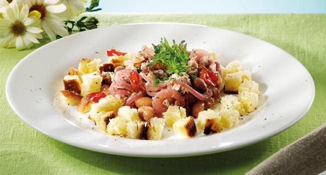 INSALATA FREDDA CON TONNO, BORLOTTI, CIPOLLE ROSSE E DORATI