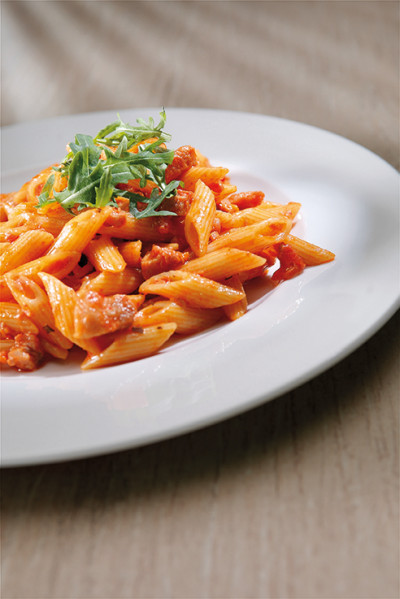 Mezze Penne mit scharfer Sauce