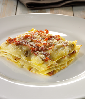 Lasagne mit Spargeln und Rohschinken