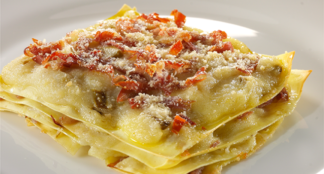 Lasagne mit Spargeln und Rohschinken