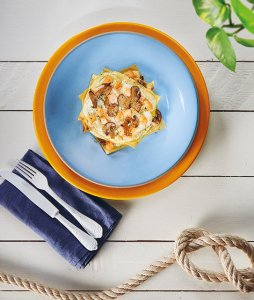 Millefoglie con salmone e funghi Portobello