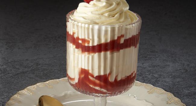 MOUSSE AL LIMONE E FRAGOLE