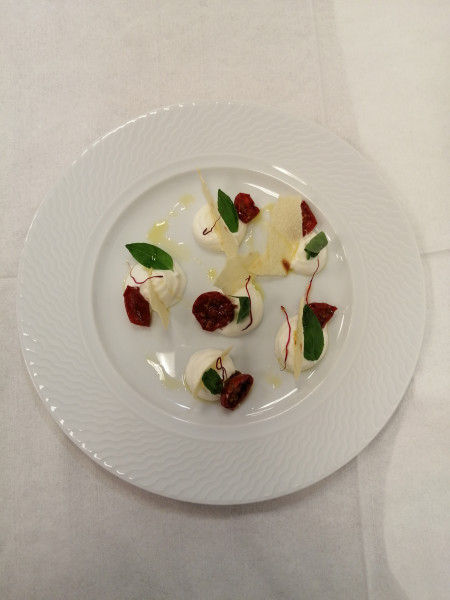 Creamed burrata with Dorati Tomatoes and Carasau Bread