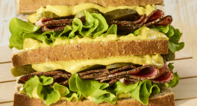 New York Sandwich with Pastrami, Mustard and Gherkins