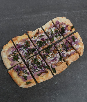 P.A.L.A.  pizza with mushrooms, red cabbage and 5 cheese sauce.