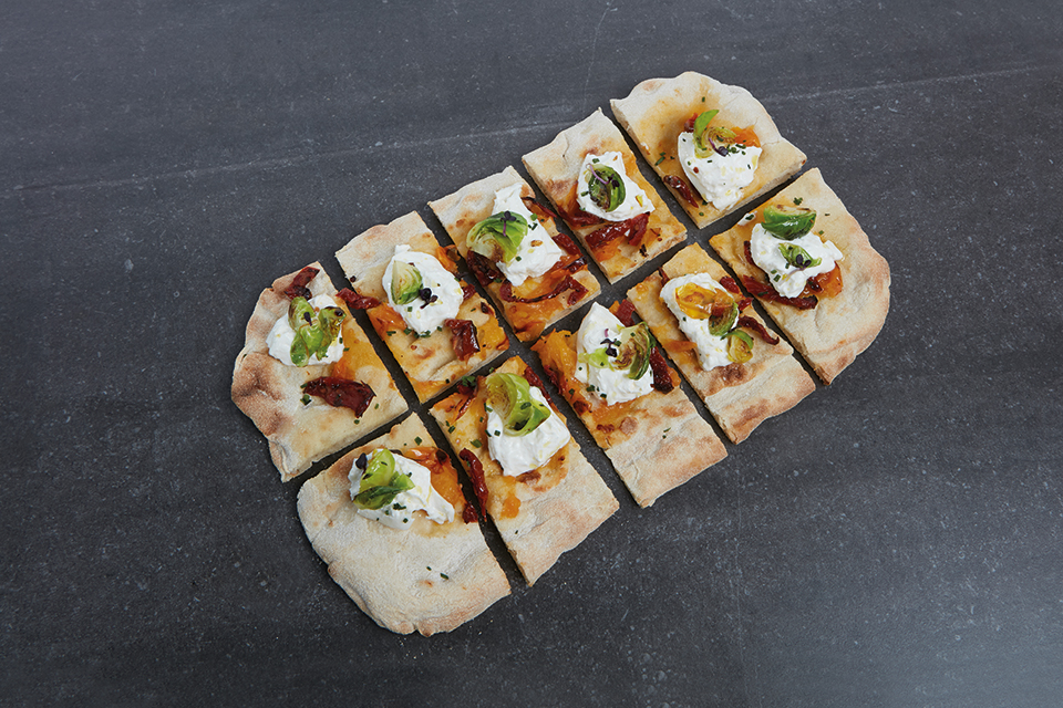 P.A.L.A. con Tuttosole, burrata e cavoletti di Bruxelles croccanti