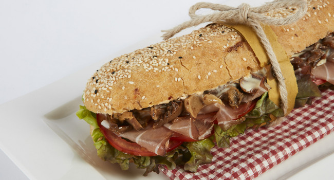 Multigrain panino with Èboscomix and Pizzicosa