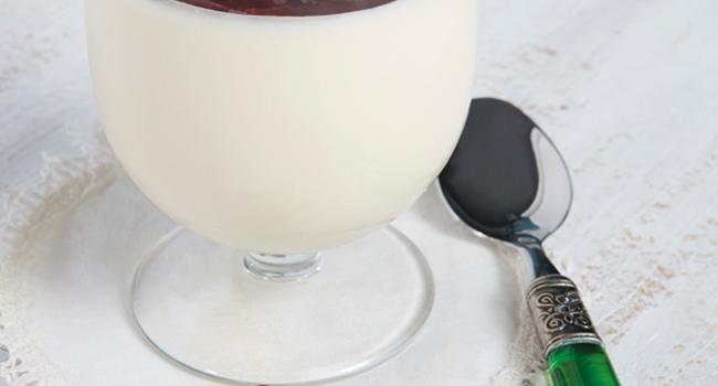 PANNA COTTA IN A GLASS WITH STRAWBERRY SAUCE