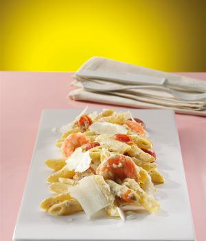 Penne with pistacchio pesto, prawns and ricotta