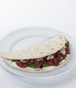 Piadina with smoked veal topside and Parmigiano Reggiano spread