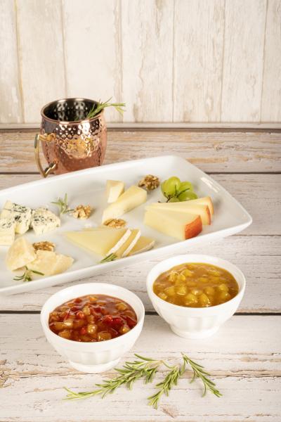 Plateau de fromages avec Chutney Ananas et Poivrons et Chutney Mangue et Poivre rose