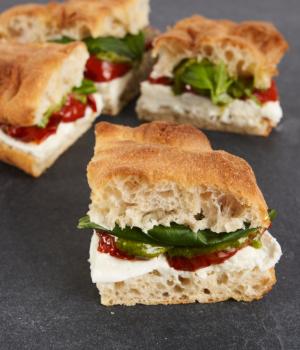 PIZZA AL PADELLINO - LA MEDITERRANEA