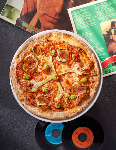 PIZZA CARCIOFI, MELANZANE, DORATI E PESTO ALLA GENOVESE