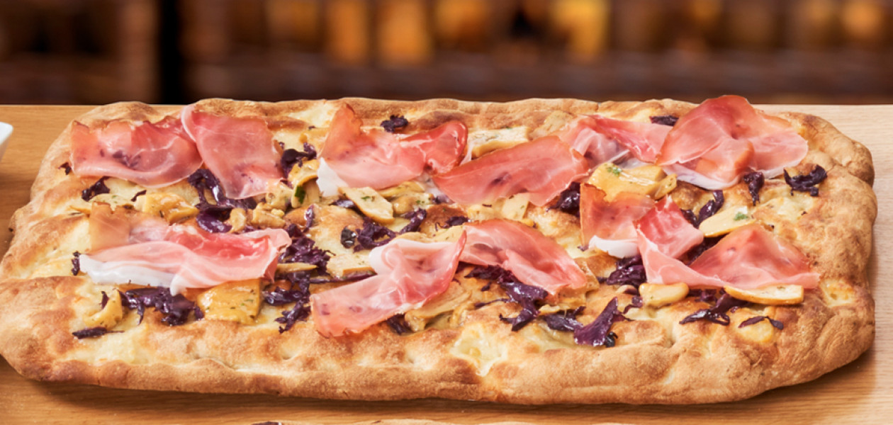 PIZZA CAVOLO VIOLA E FUNGHI