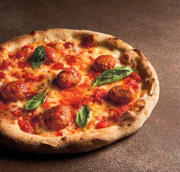 PIZZA CON POLPETTE AL SUGO