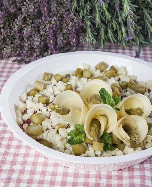 PIZZA DI CARNE CON ASPARAGI E SCAMORZA