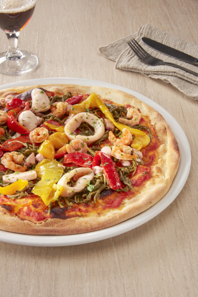 PIZZA WITH  SEA ASPARAGUS, SEAAFOOD AND PEPPERS