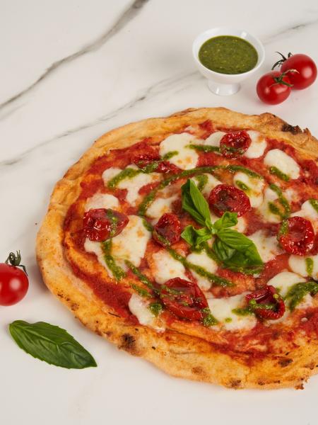 GOURMET PIZZA DORATI AND FRESH GENOVESE PESTO 
