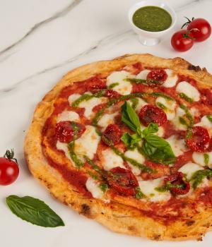 GOURMET PIZZA DORATI AND FRESH GENOVESE PESTO 