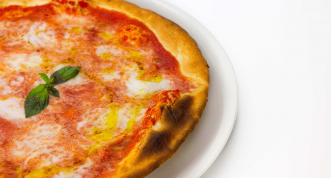 PIZZA MARGHERITA WITH FRULLORO