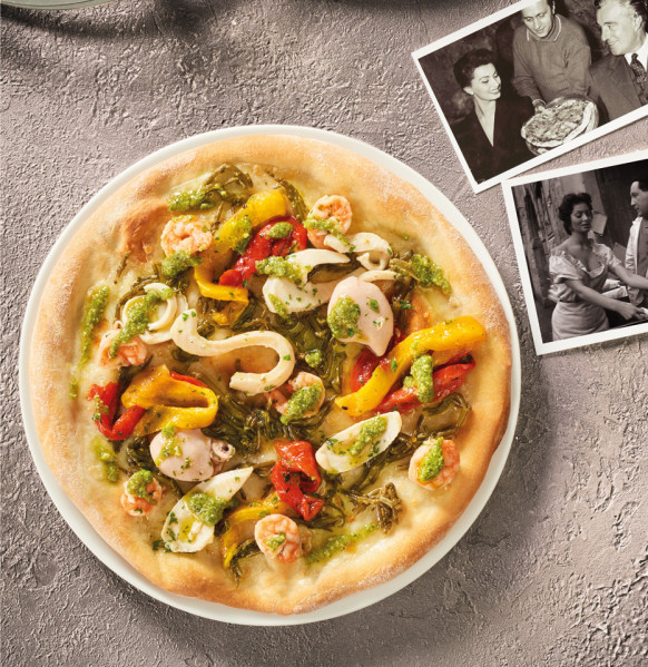 PIZZA SEPPIE, PEPERONI ALLA BRACE, SALICORNIA E PESTO ALLA GENOVESE FRESCO