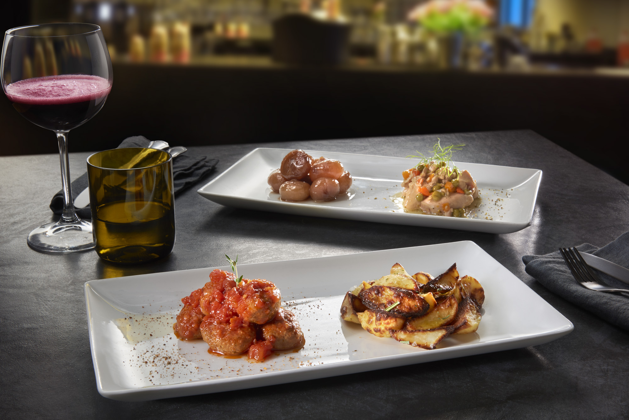 HACKFLEISCHBÄLLCHEN MIT OFENKARTOFFELN