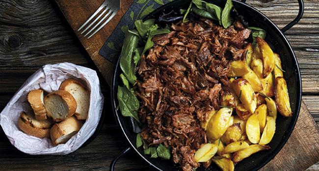 PULLED PORK MIT BRATKARTOFFELN