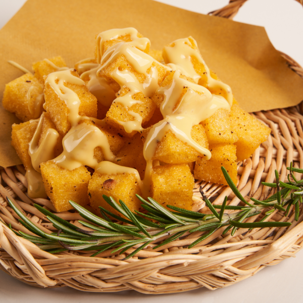 Quadrucci di polenta fritti alla Carbonara