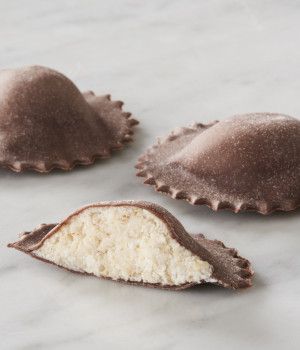 Kakao-Ravioli mit Steinpilzen und Esskastanien