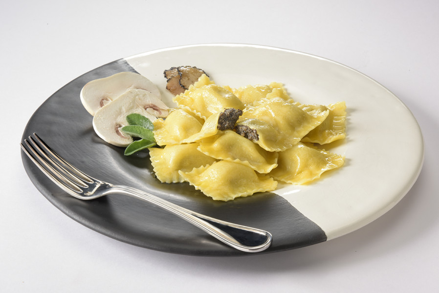 RAVIOLI WITH TRUFFLE and BUTTON MUSHROOMS