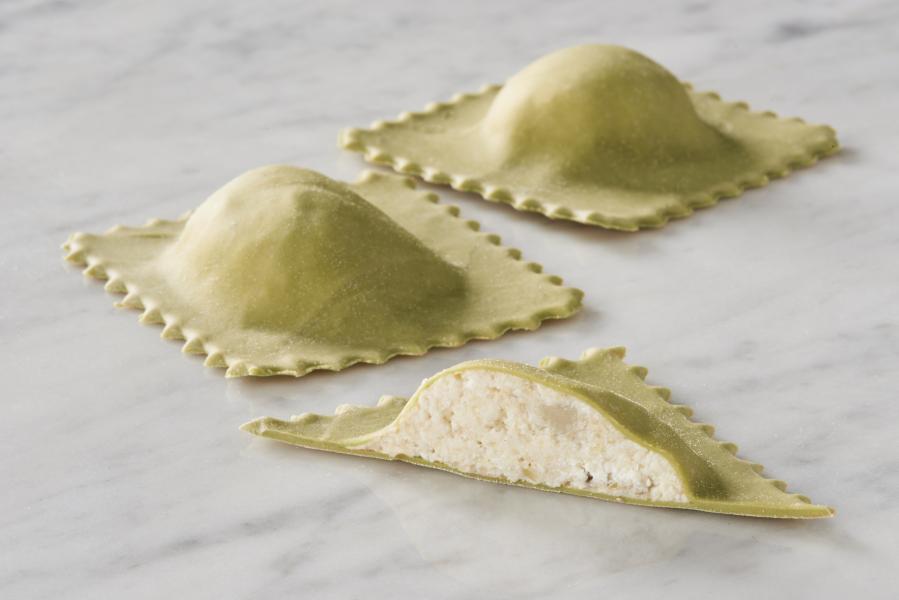 Raviolis verts aux épinards avec Grancrema d'artichauts et pecorino