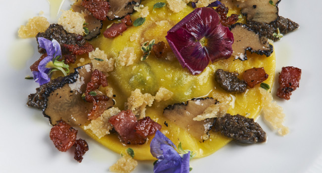 RAVIOLI WITH SPINACH,  EGG YOLK, TRUFFLE AND GUANCIALE